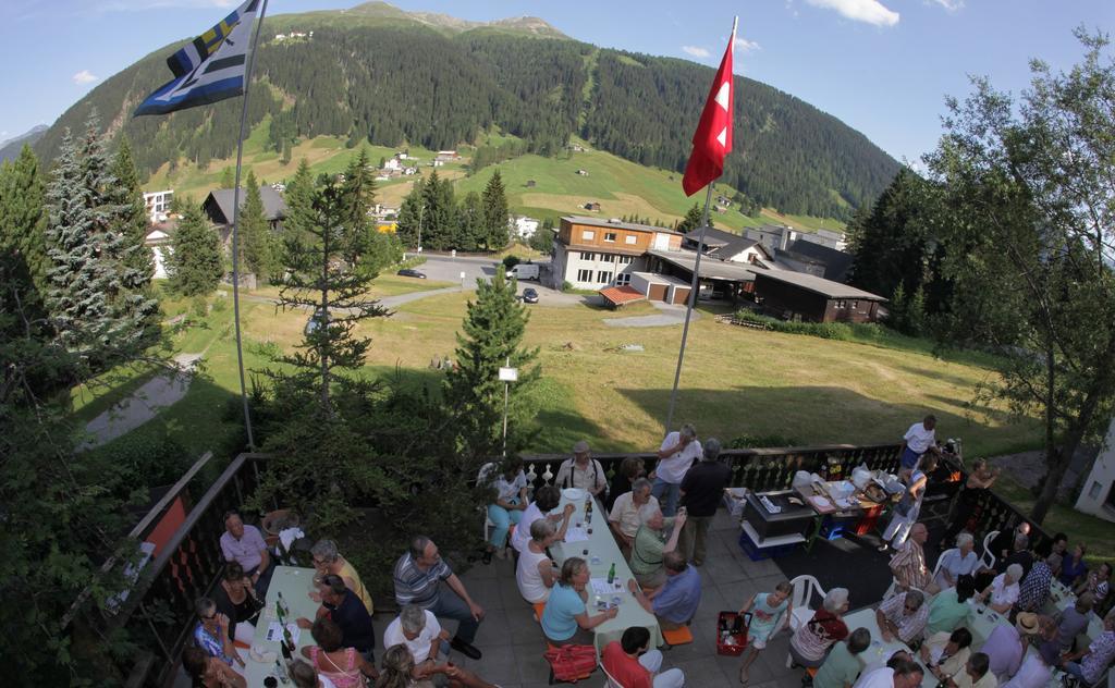 Chalet-Hotel Larix Davos Exterior foto